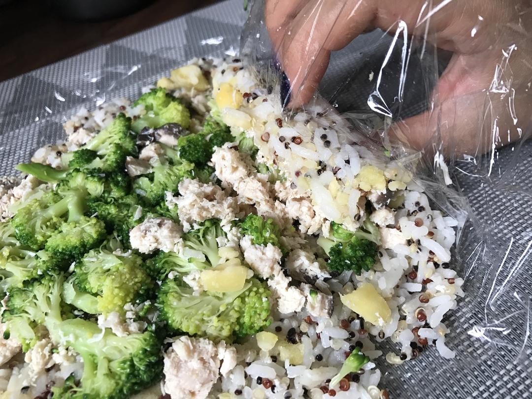Takeaway-鸡胸饭卷(可变式)的做法 步骤3
