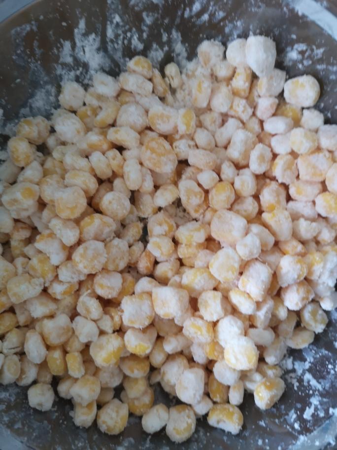 一人食——黄金玉米烙的做法 步骤3