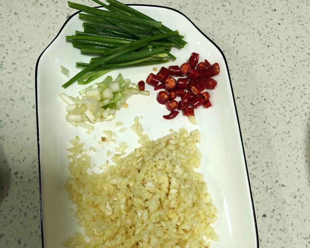 吮指香辣蒜蓉虾