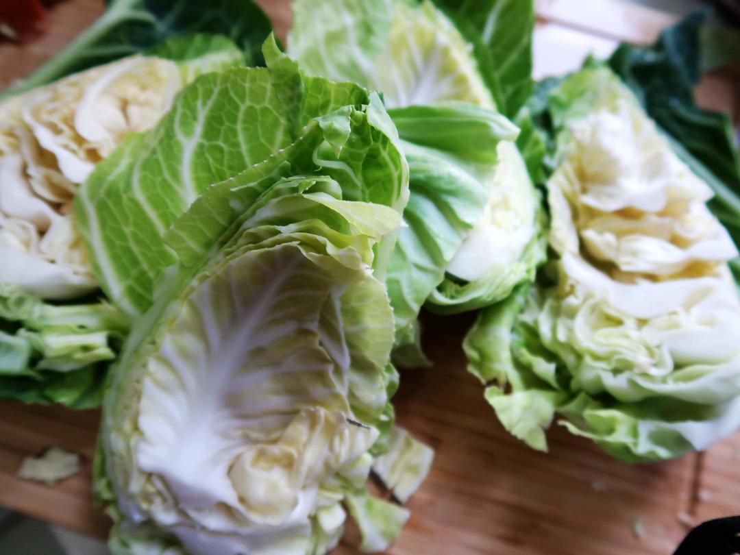 快手午餐便当饭盒——麻油大头菜和火腿肠炒鹿茸菇