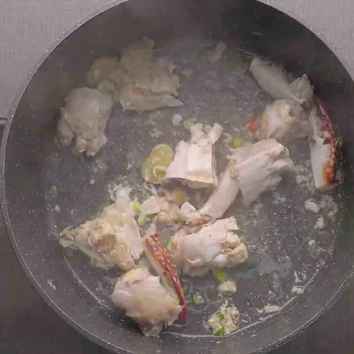 番茄螃蟹炖豆腐