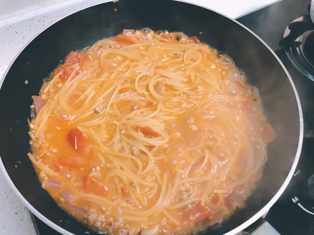 超简单的西餐经典—肉酱意粉的做法 步骤7