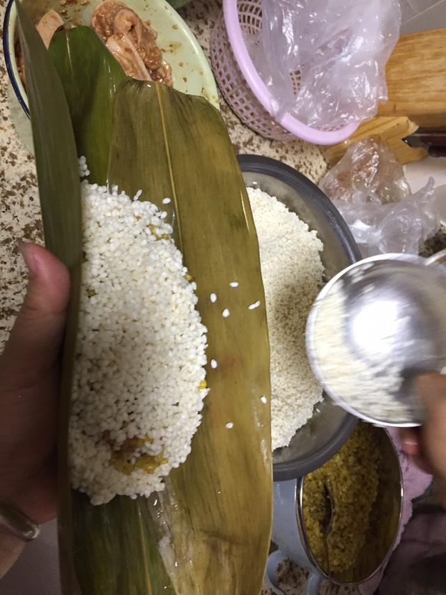 南方人的咸味肉粽子(高压锅简易版)的做法 步骤28