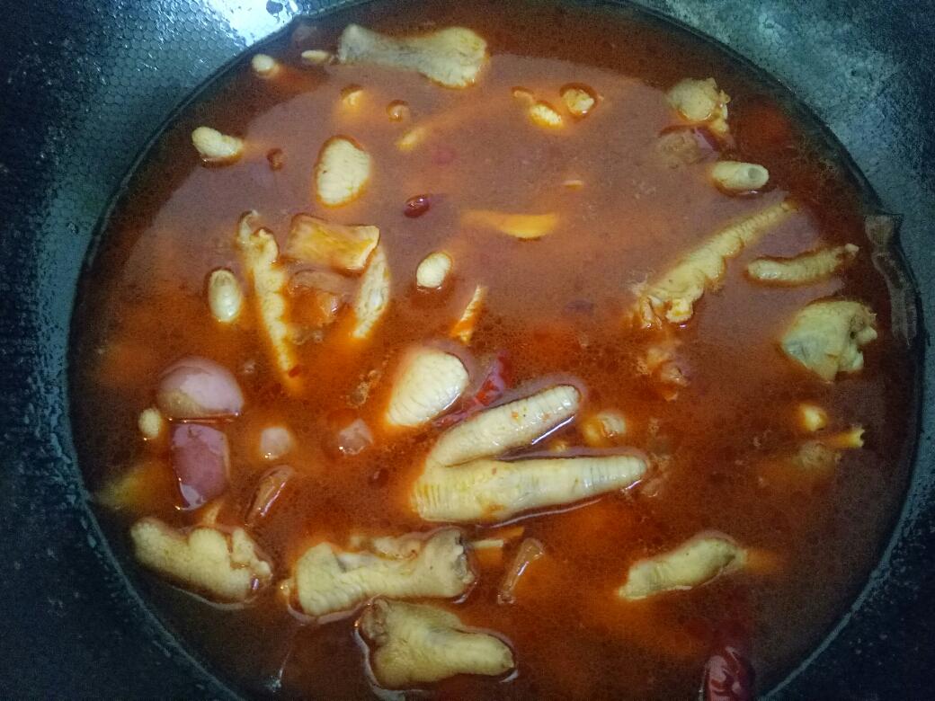 家常鸡爪煲的做法 步骤8