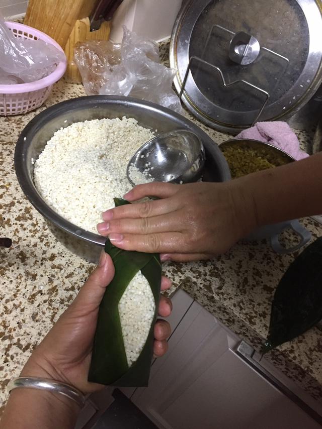 南方人的咸味肉粽子(高压锅简易版)的做法 步骤33