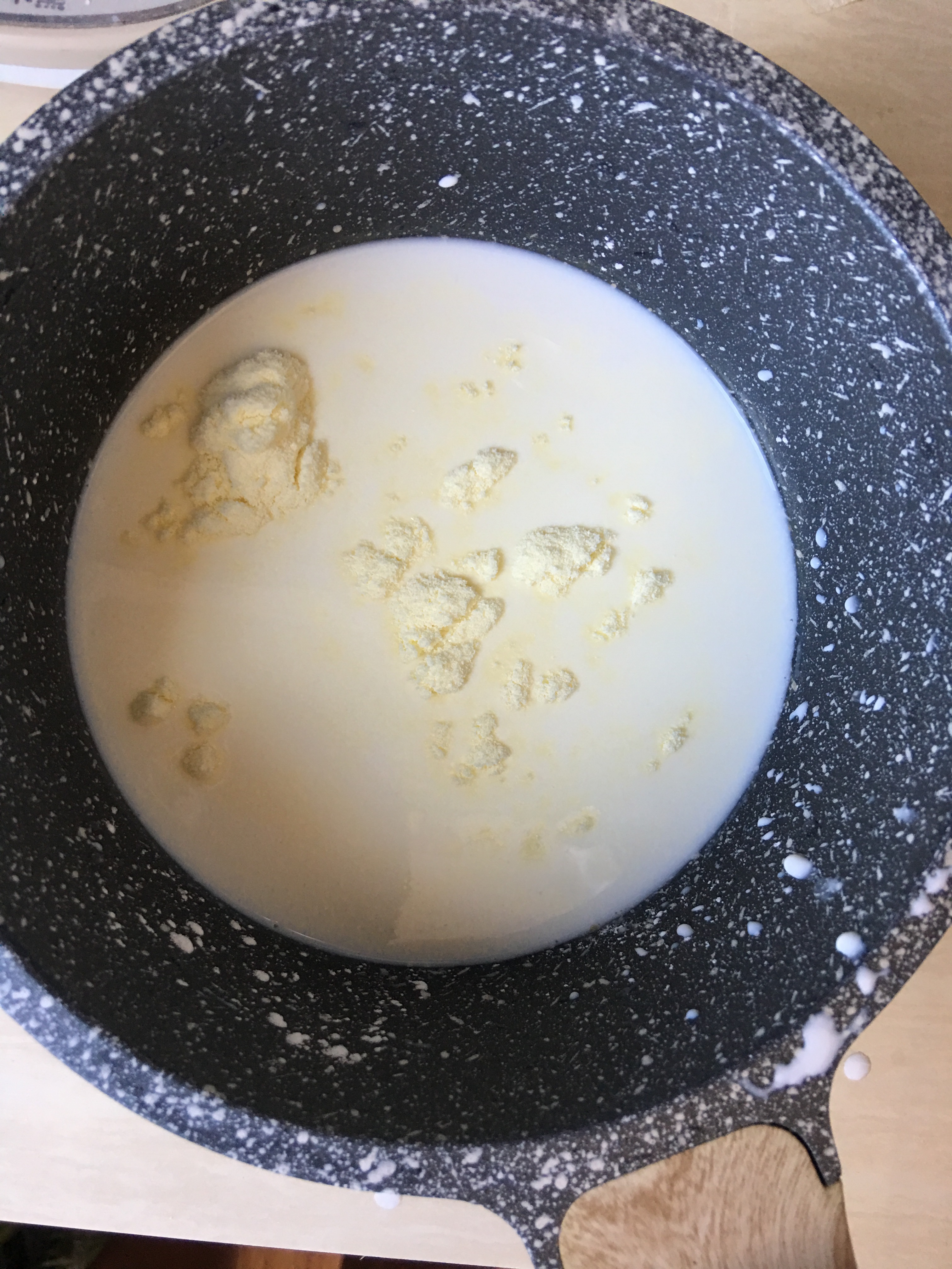 椰蓉牛奶小方的做法 步骤1