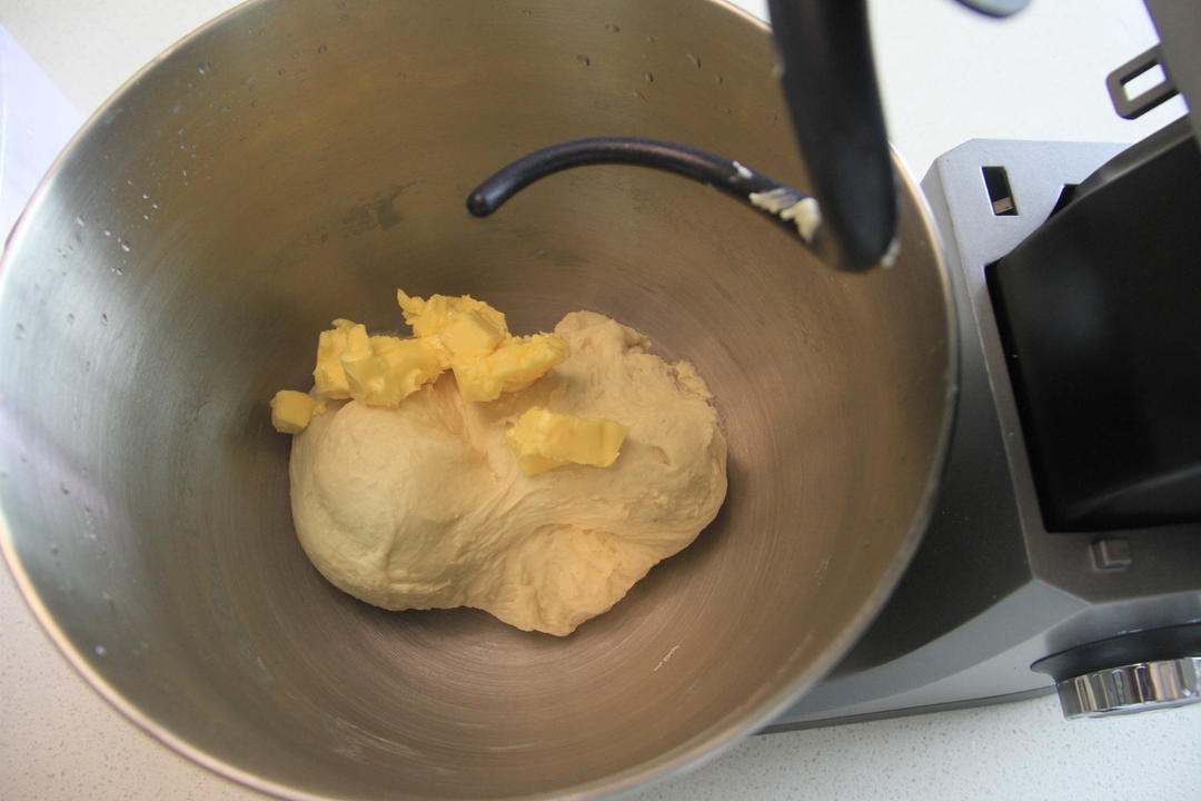 简易基础款黄油面包卷