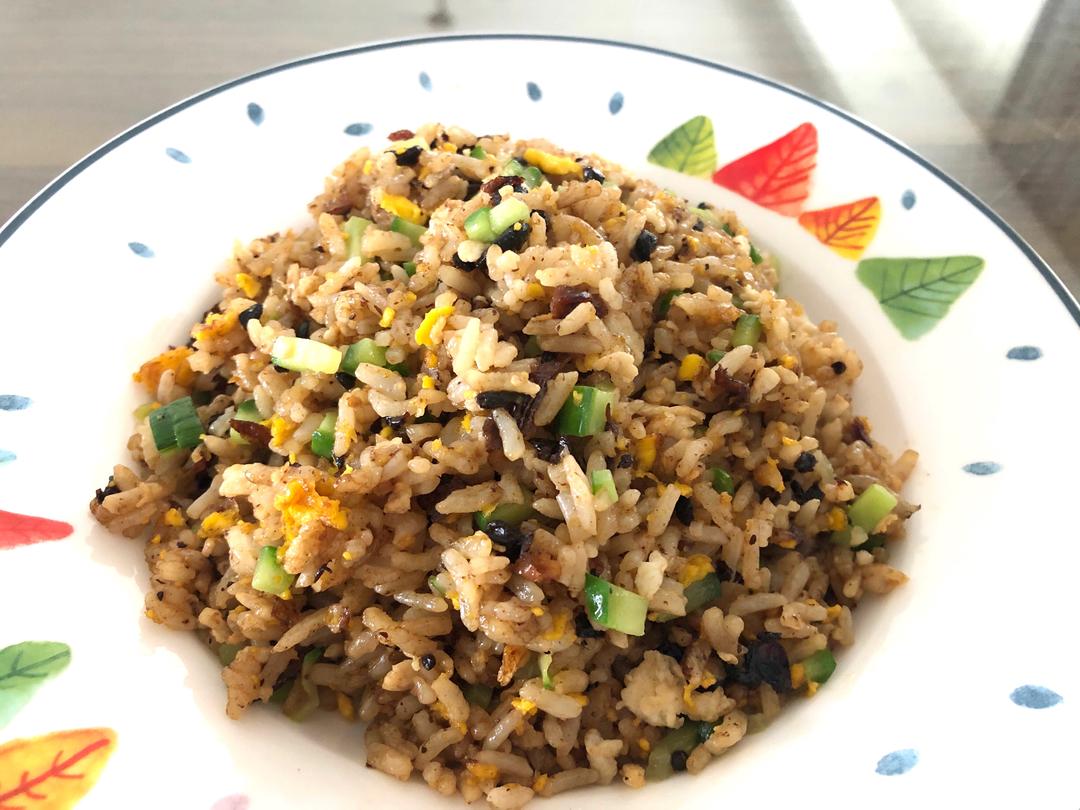 豆豉鲮鱼蛋炒饭