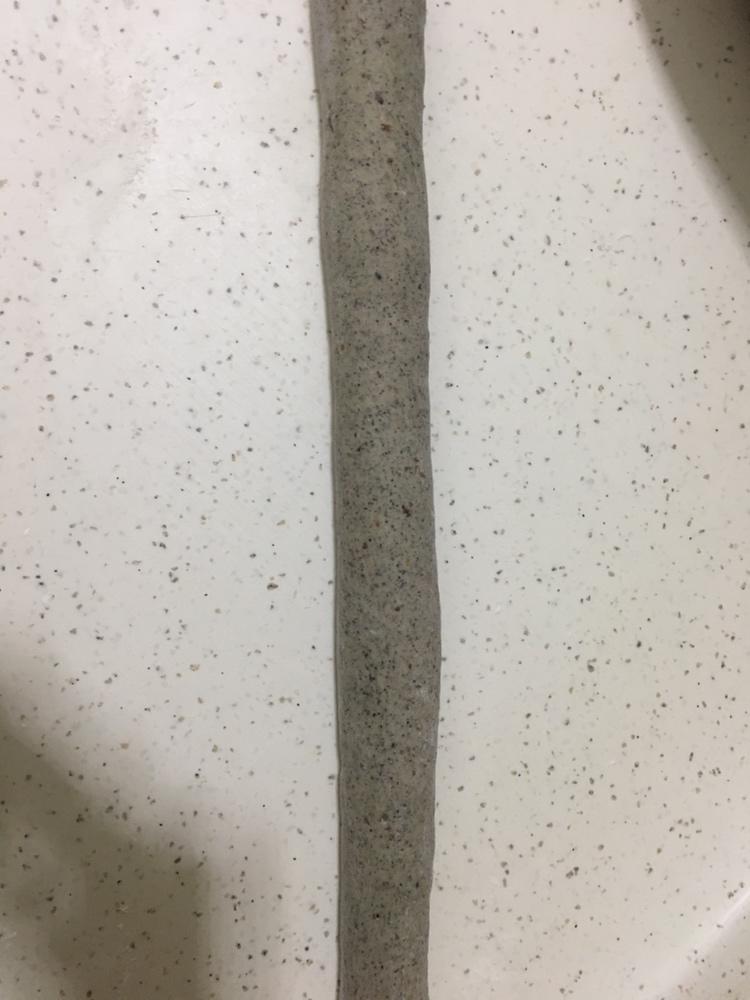 黑芝麻红枣馒头