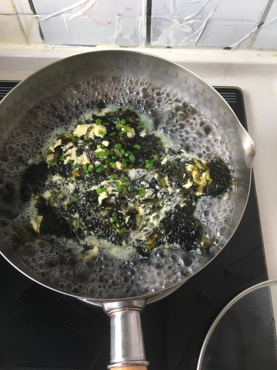 蛏干紫菜蛋汤
