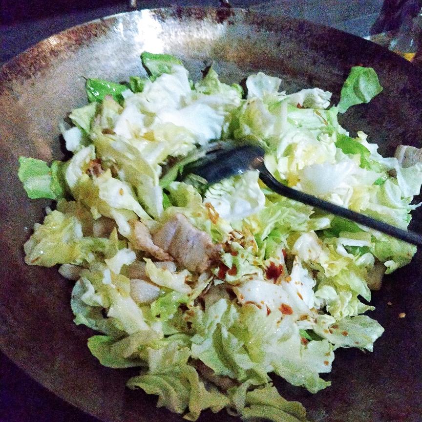 呛炒莲花白