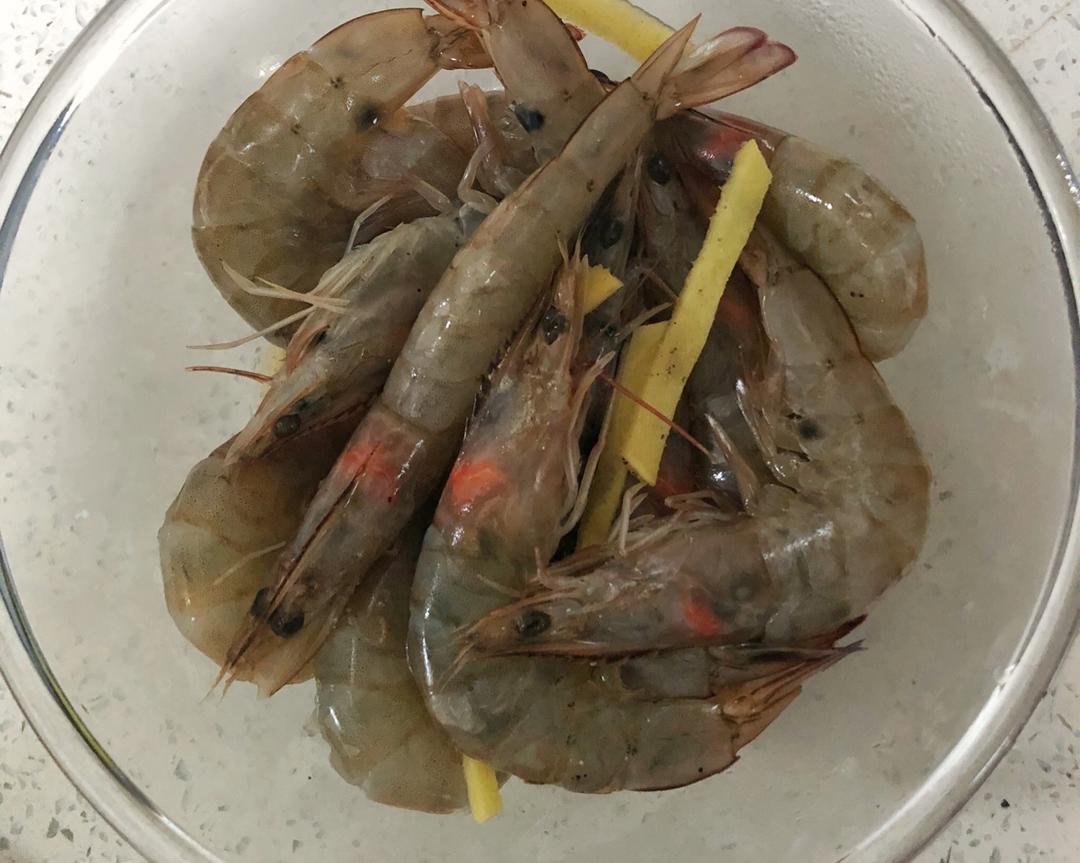 吮指香辣蒜蓉虾