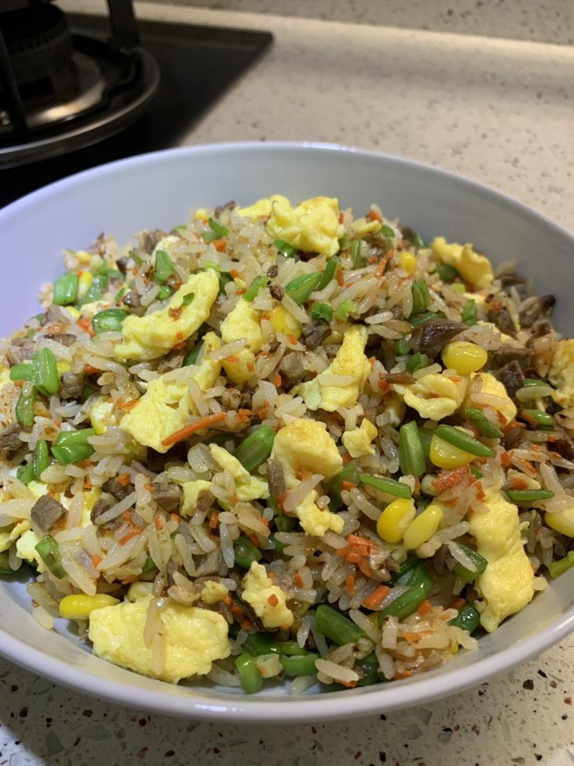 一见钟情的牛肉蛋炒饭